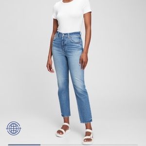 Gap cheeky straight jeans size 6